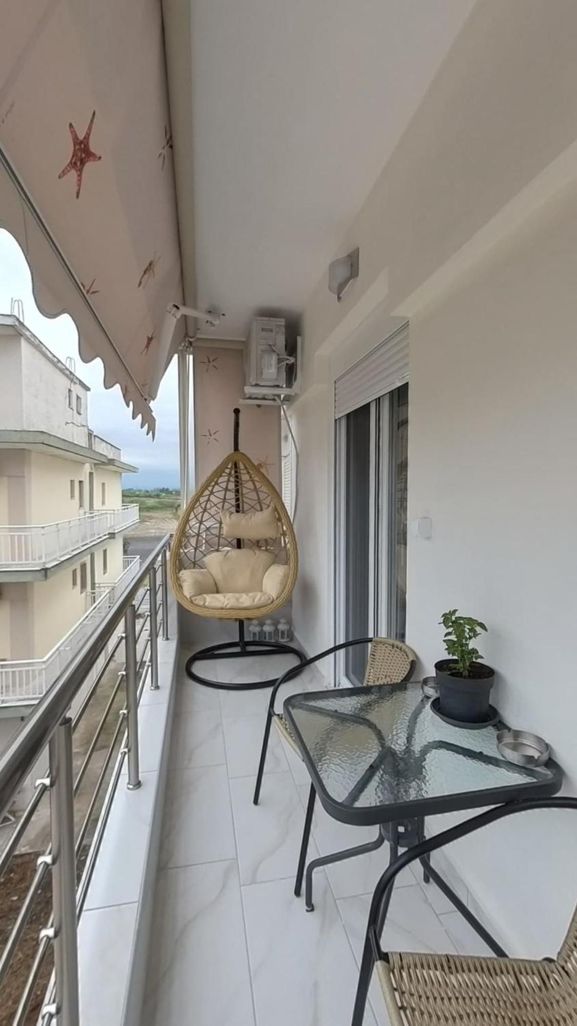 Cozy Sea View Apartment In Paralia Exterior foto